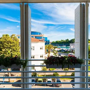 https://white-towers-residences.hotelinzadar.com
